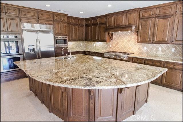 47 Santa Barbara Dr - Photo 5 of 7