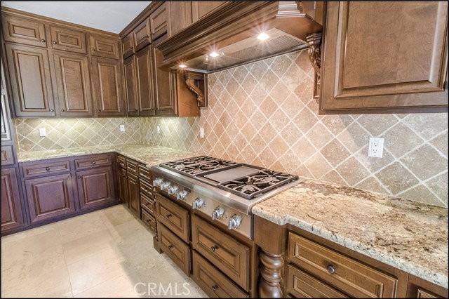 47 Santa Barbara Dr - Photo 6 of 7