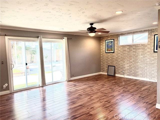 6131 Glenwood Dr - Photo 3 of 7