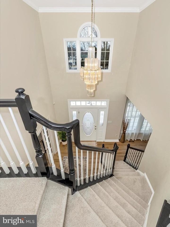 2422 Cobblestone Way - Photo 4 of 50