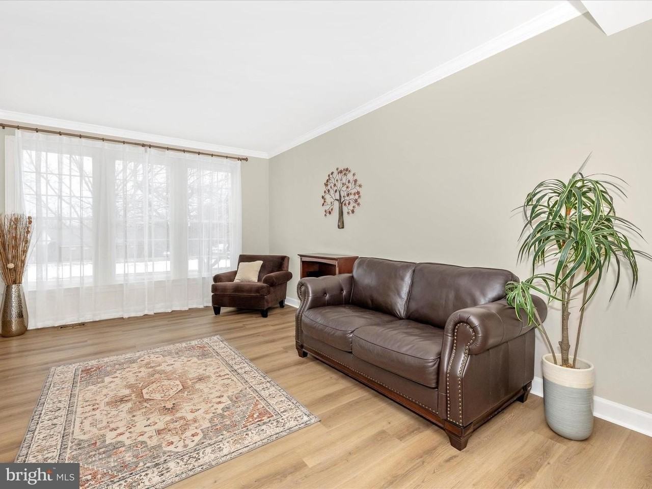 2422 Cobblestone Way - Photo 7 of 50