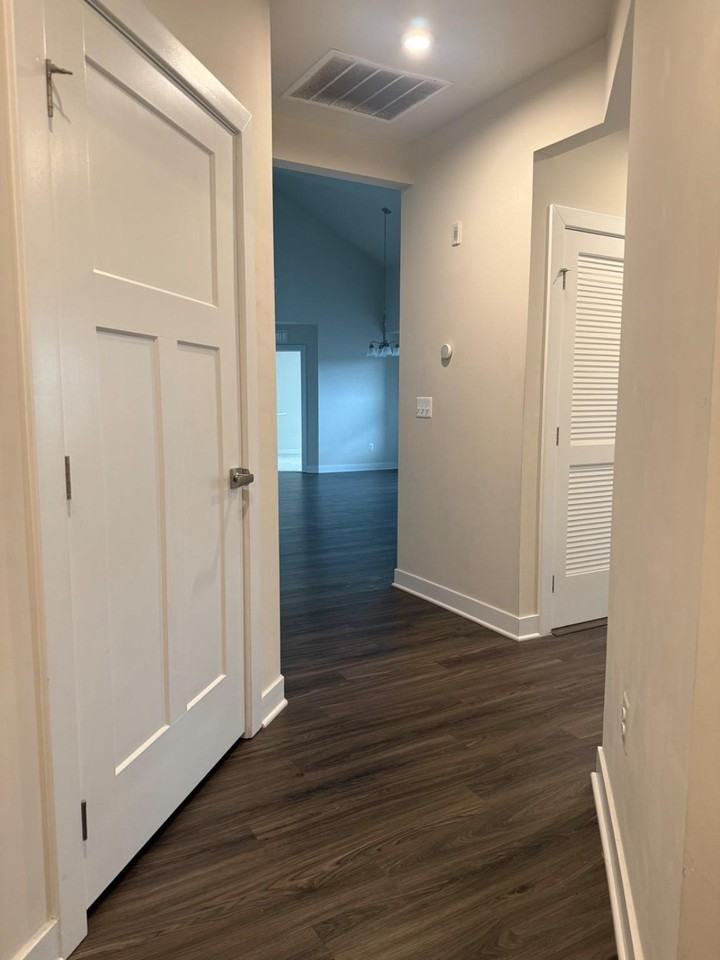 10010 Ruffian Way - Photo 4 of 30