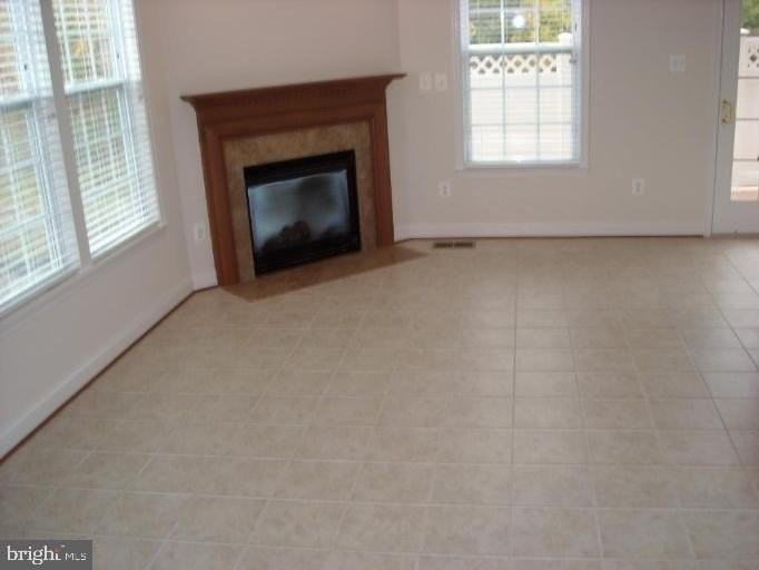 8621 Blue Smoke Ct - Photo 7 of 9