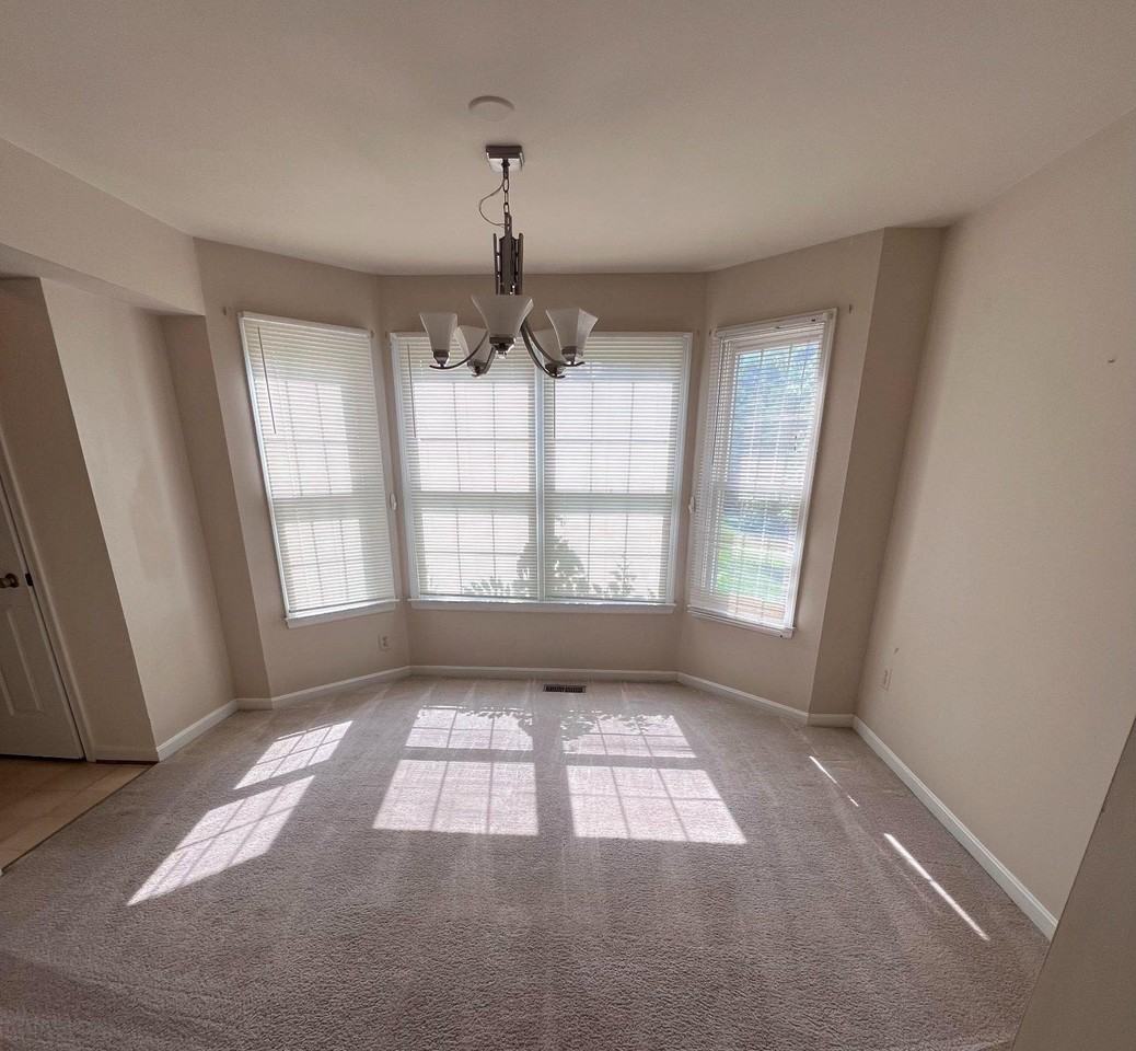 8686 Manahan Dr - Photo 6 of 17