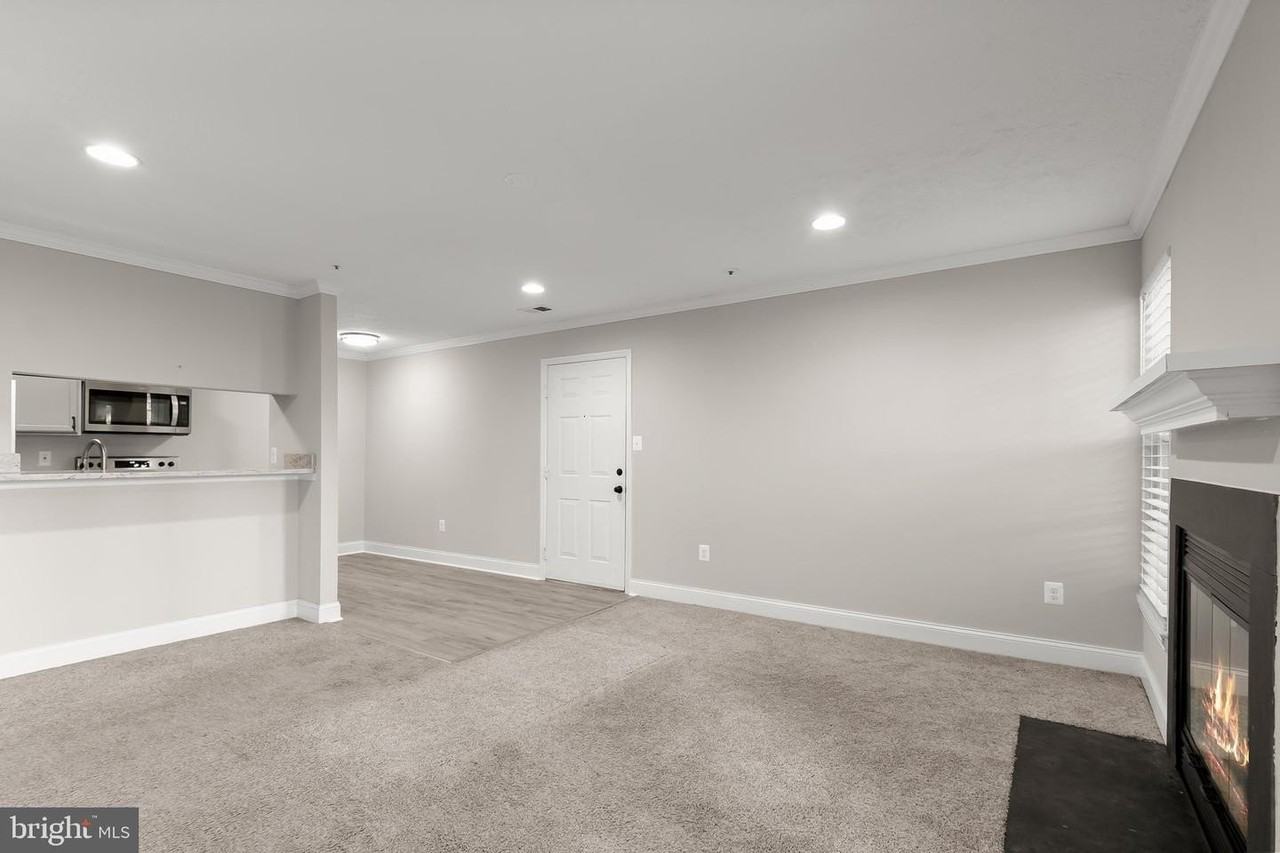 4720 Dorsey Hall Dr - Photo 4 of 34