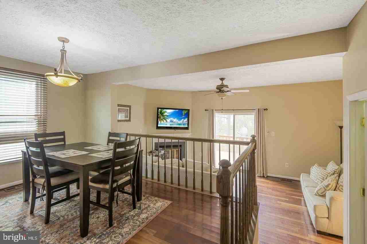 6121 Cedar Wood Dr - Photo 4 of 17
