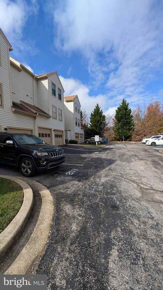 13402 Shady Knoll Dr - Photo 3 of 23