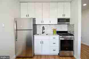 10201 Grosvenor Pl - Photo 1 of 1