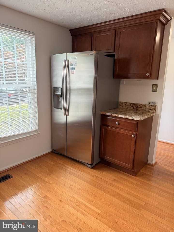 15765 Haynes Rd - Photo 5 of 18