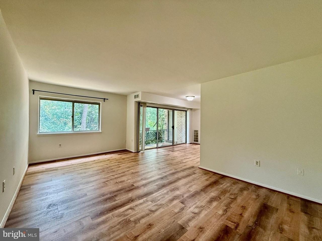 12204 Braxfield Ct - Photo 5 of 28