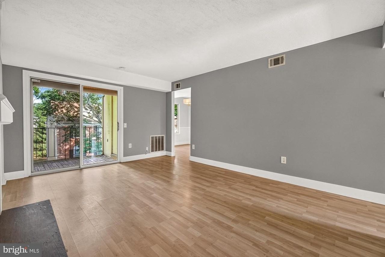 20208 Shipley Ter - Photo 6 of 27