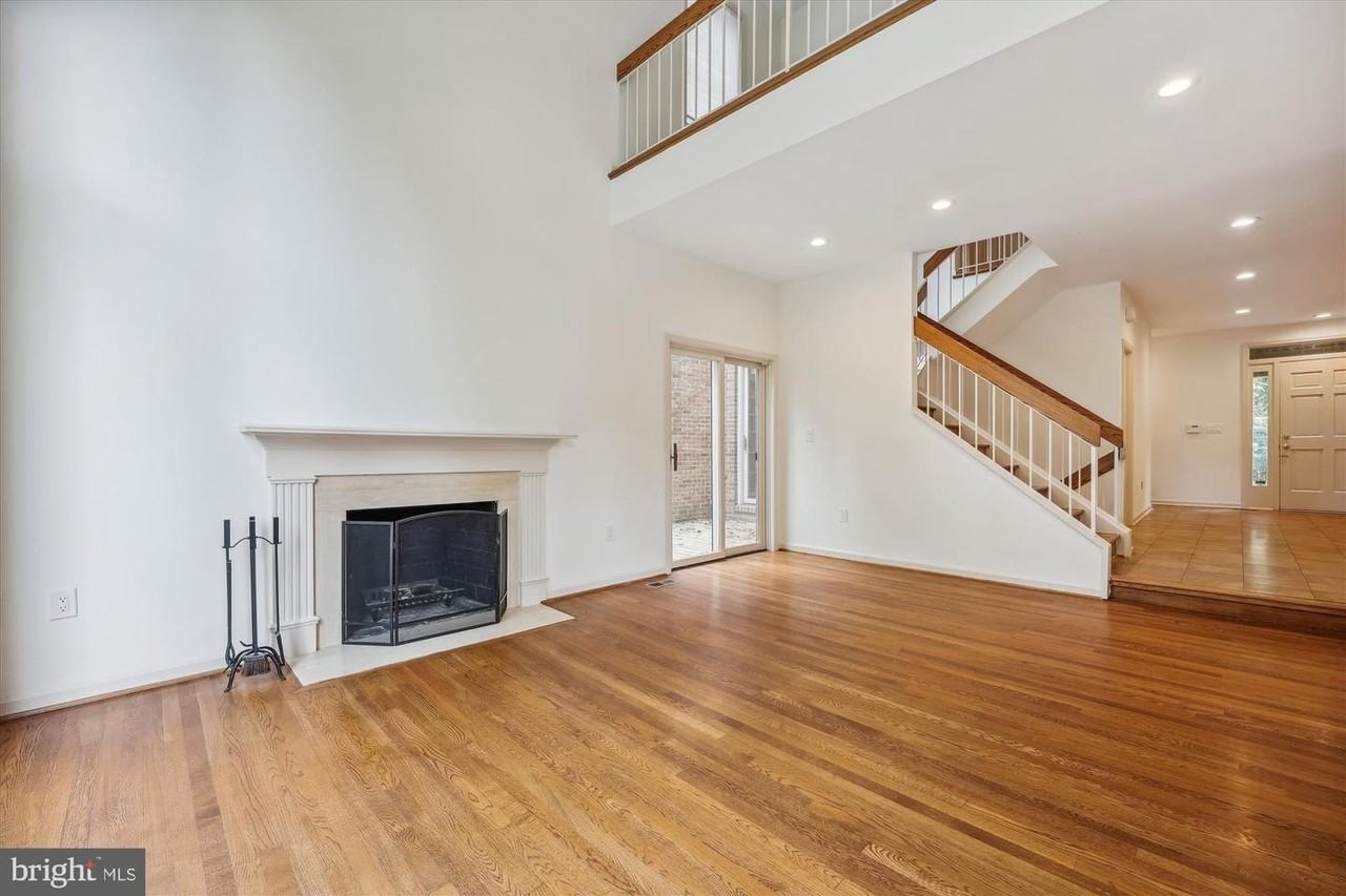 6 Goldleaf Ct - Photo 3 of 28