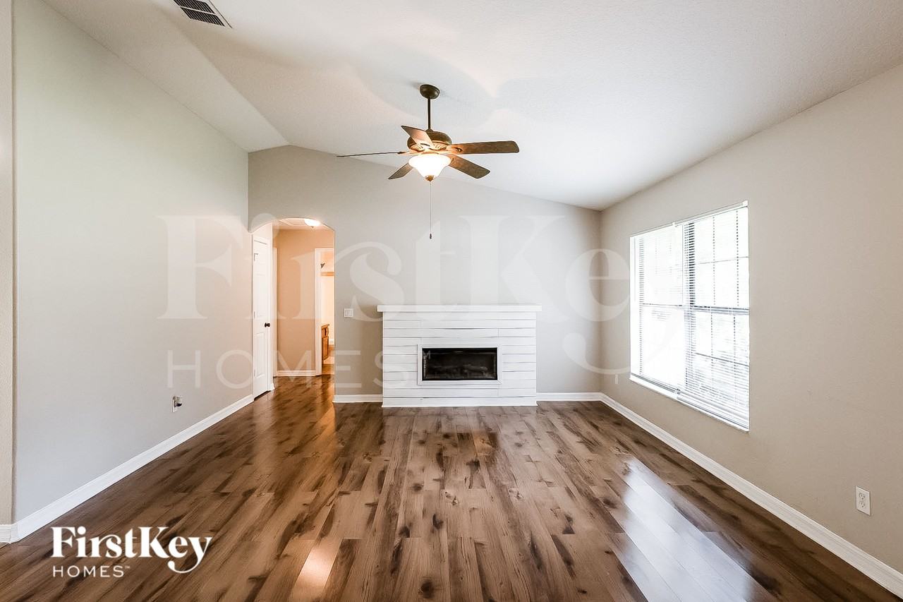 1420 19th St - Photo 2 of 17
