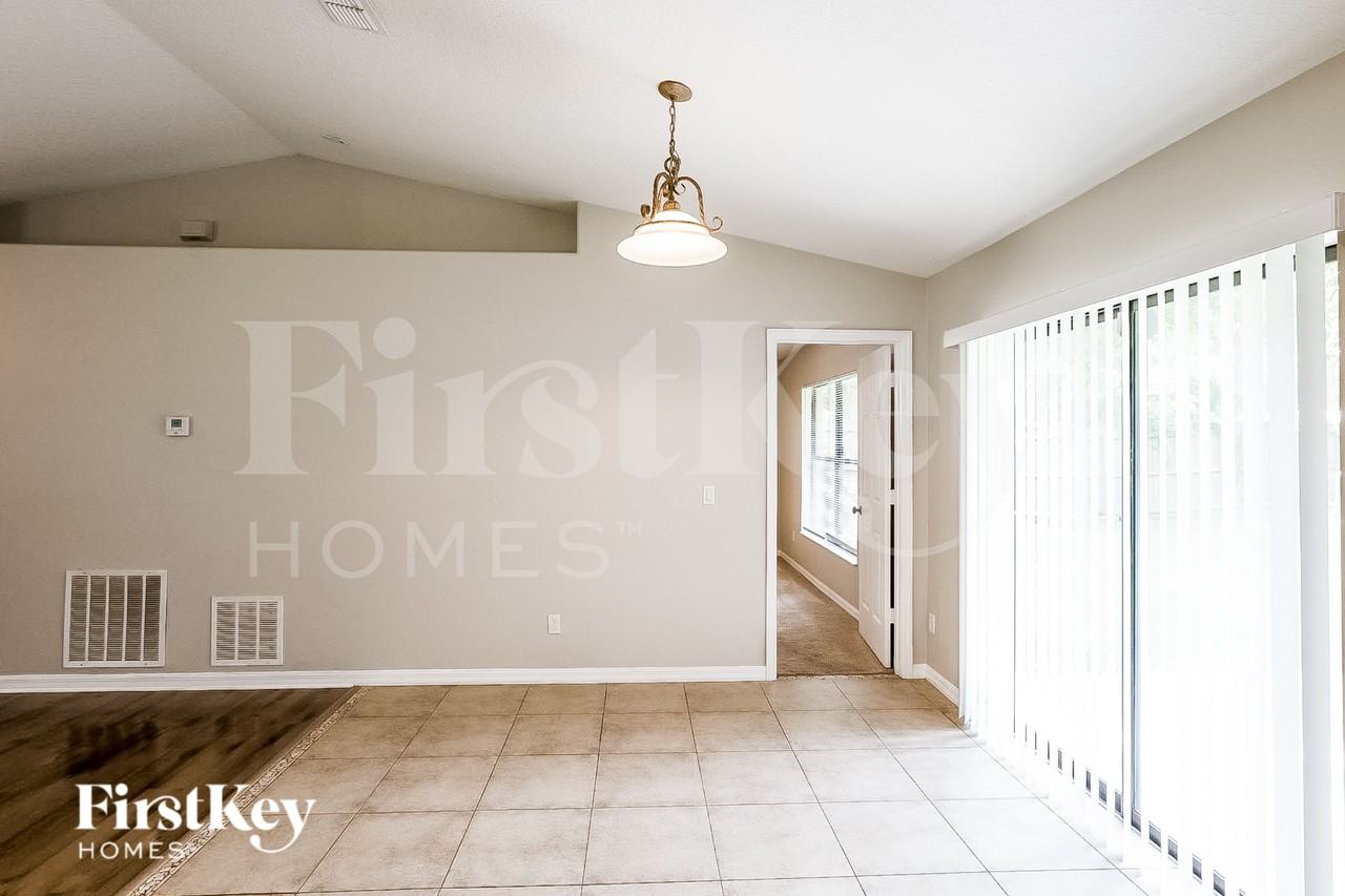 1420 19th St - Photo 4 of 17