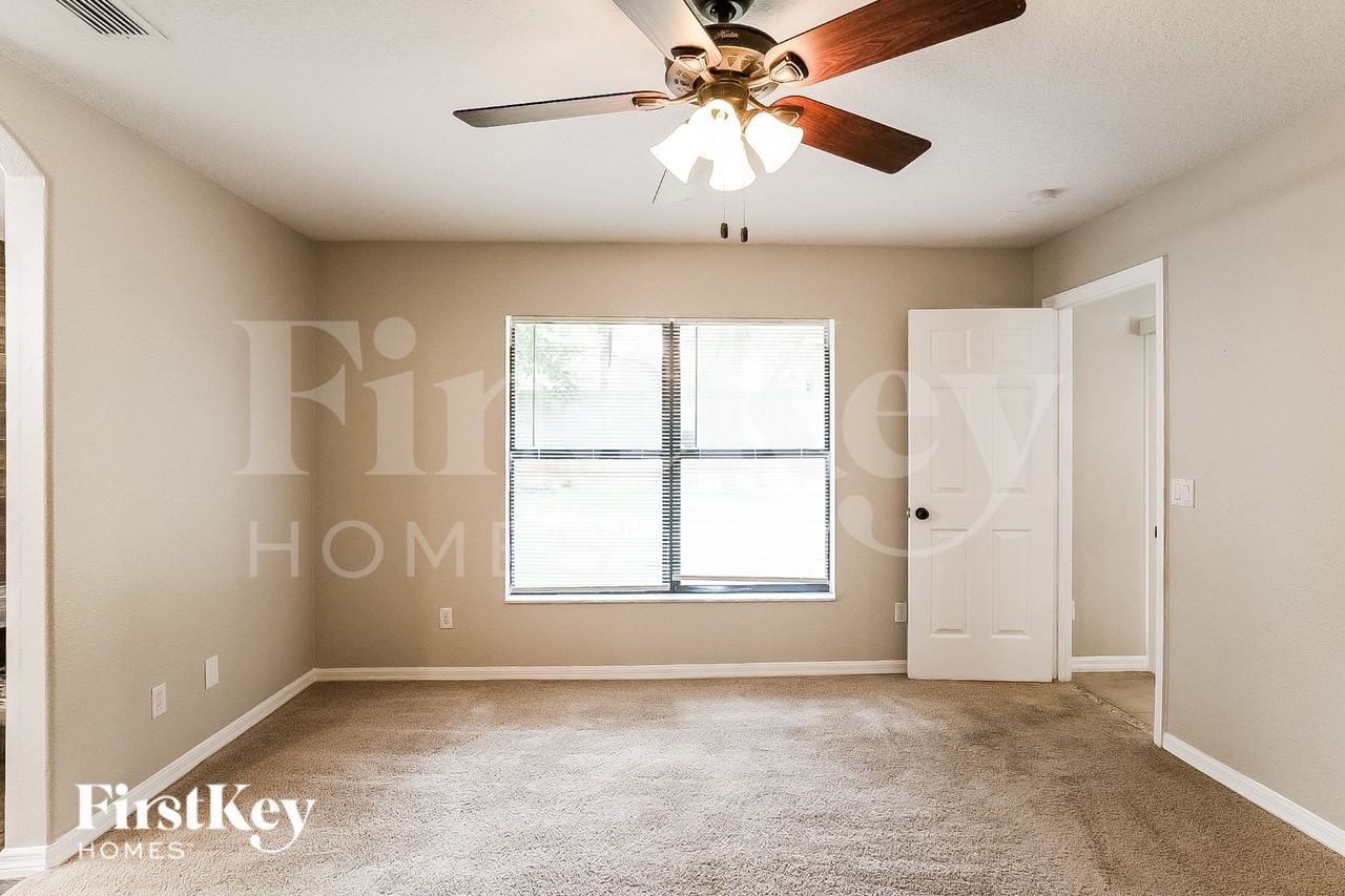 1420 19th St - Photo 7 of 17