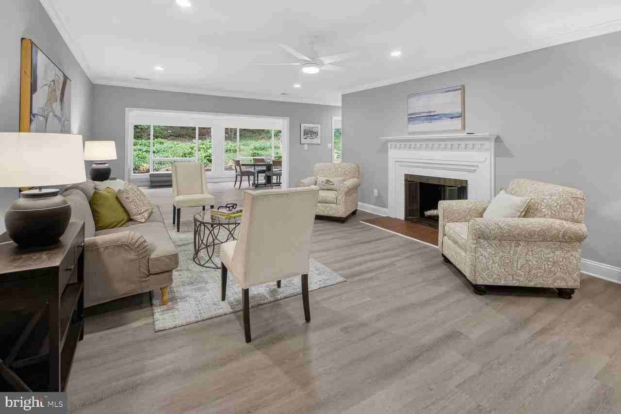 3305 Coquelin Ter - Photo 4 of 39