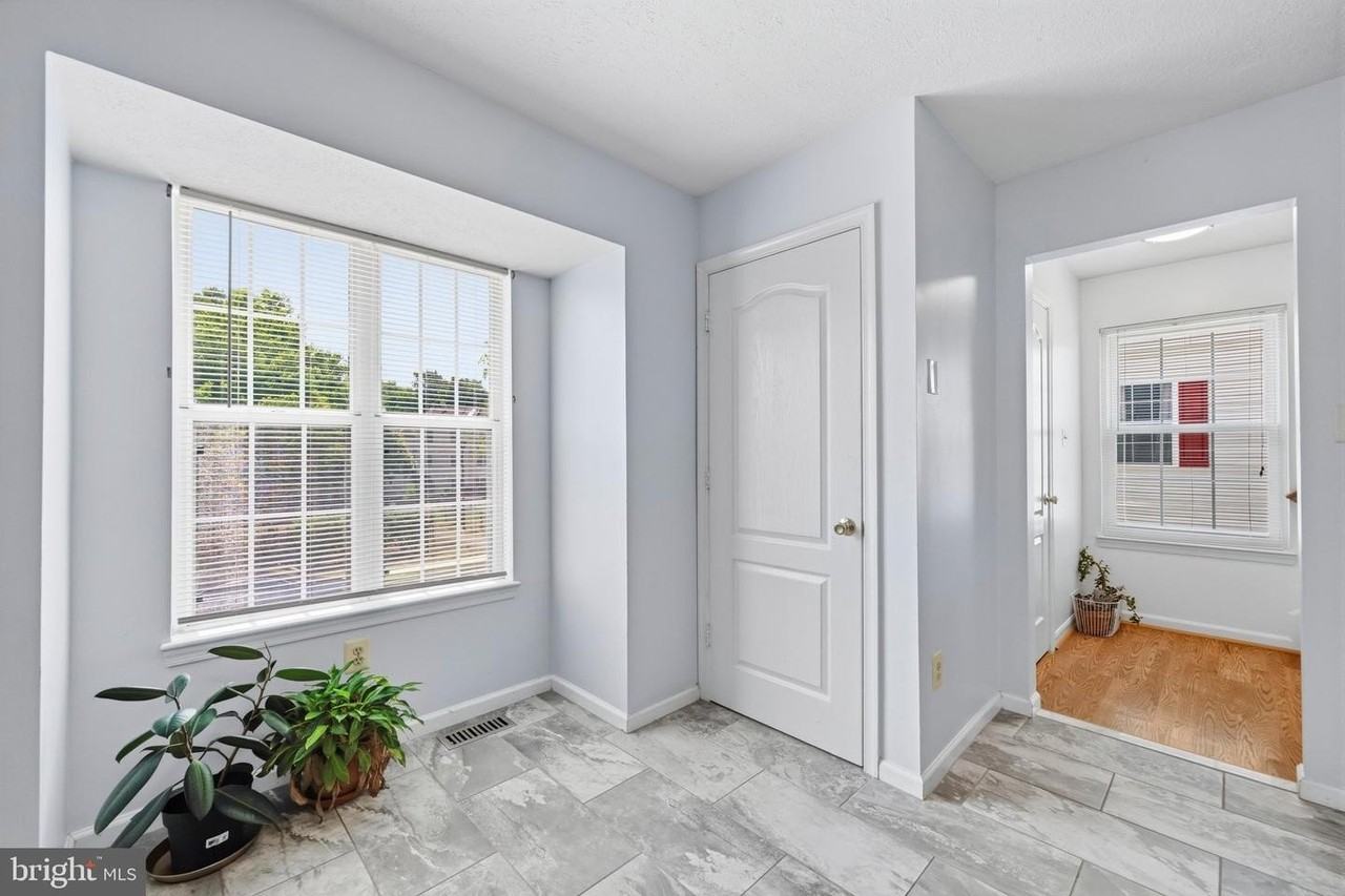 1518 Deep Gorge Ct - Photo 7 of 33