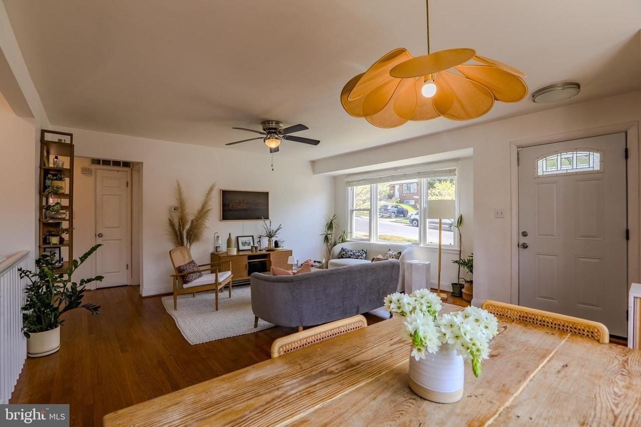 3104 Gumwood Dr - Photo 3 of 42