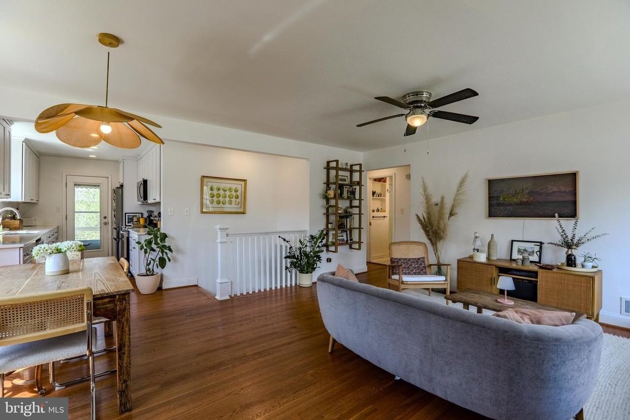 3104 Gumwood Dr - Photo 4 of 42