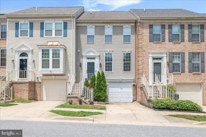 featured image of 11304 Southlakes Dr