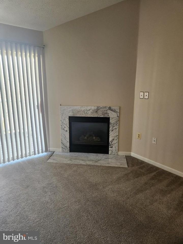 8941 Town Center Cir - Photo 3 of 10