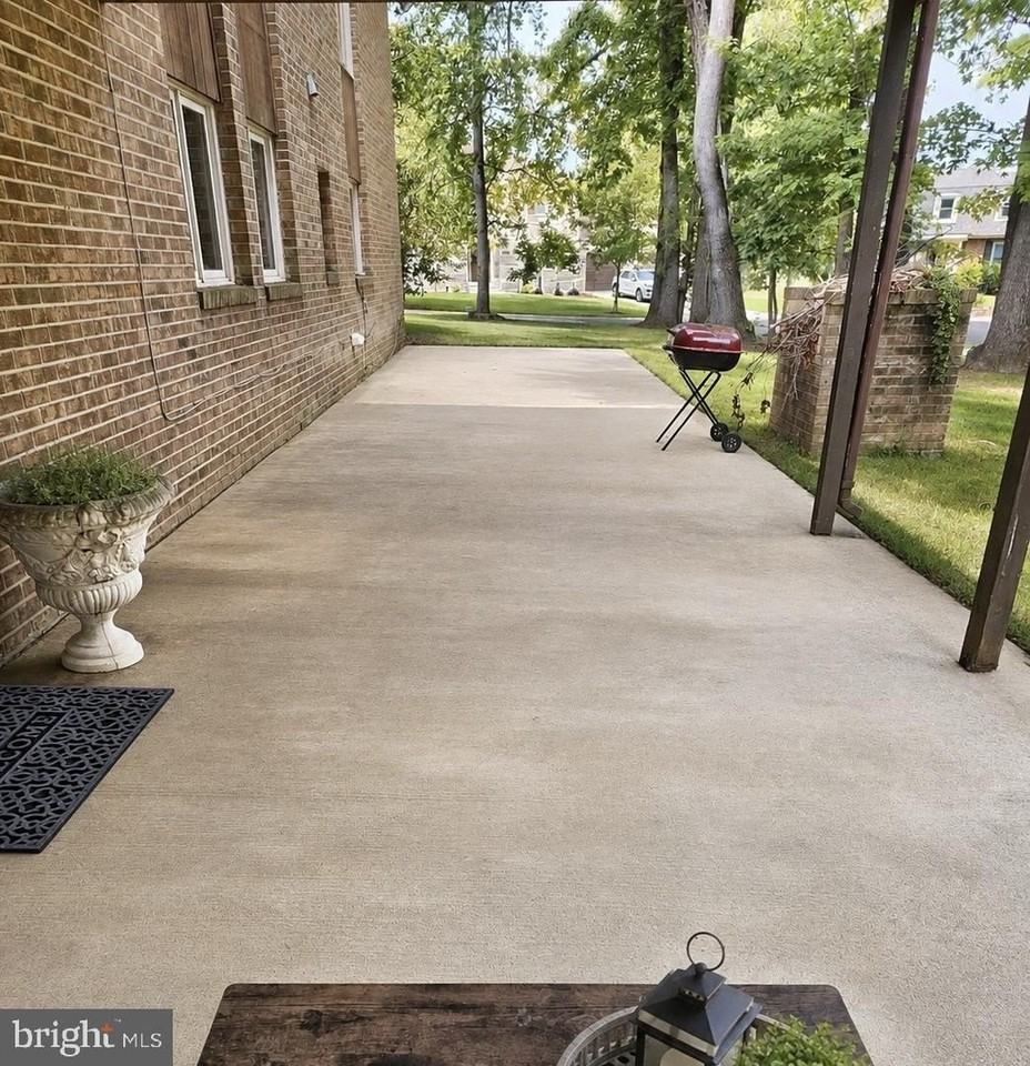 12504 Mcewan Cir - Photo 3 of 16