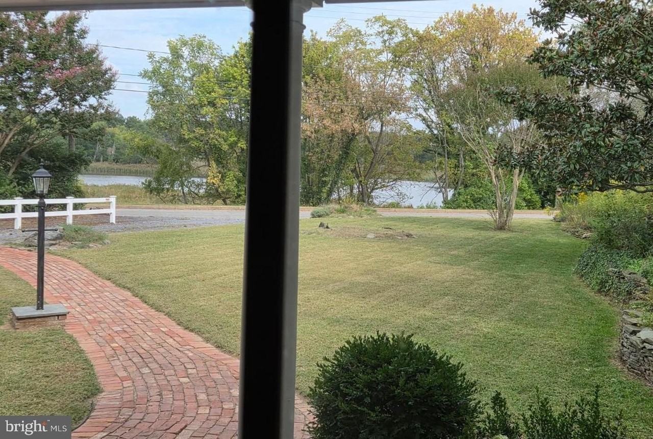 119 Watson Rd - Photo 5 of 50