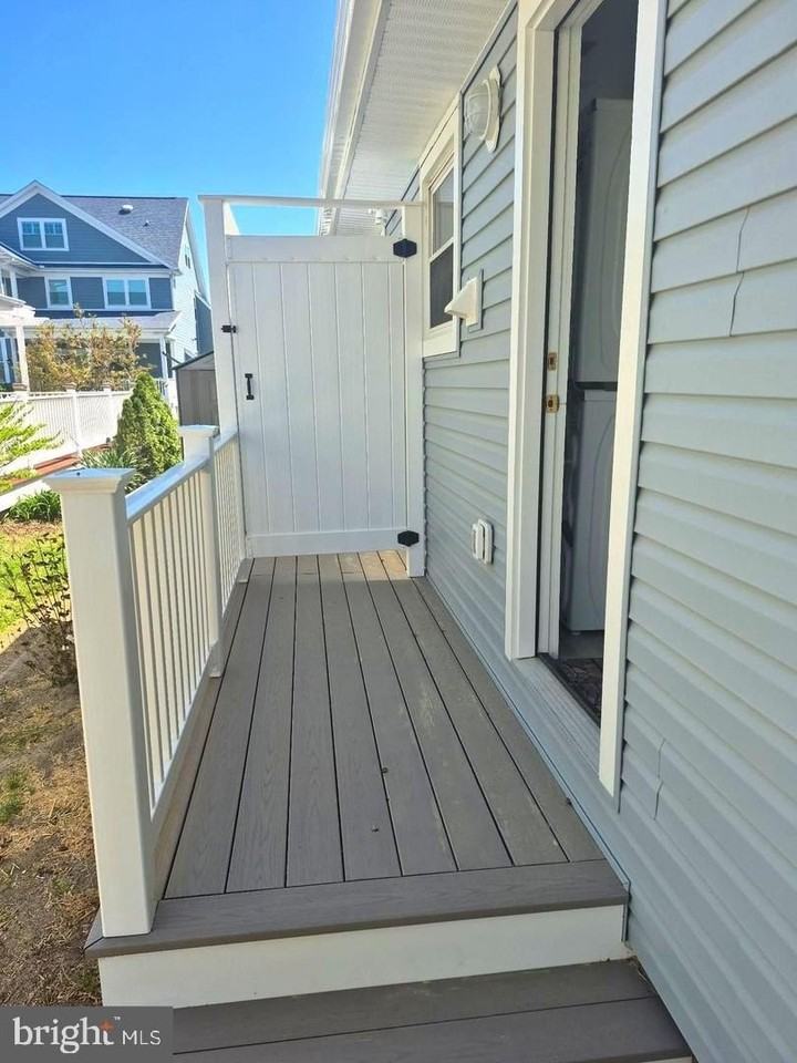 157 Old Wharf Rd - Photo 3 of 28