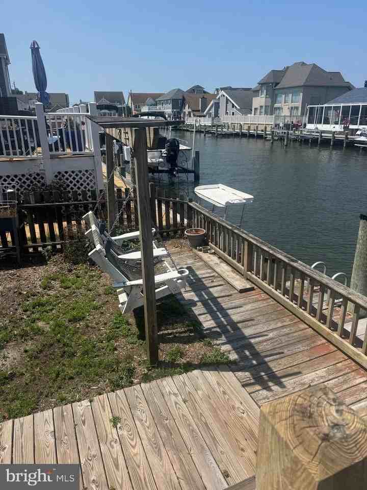 10613 Shifting Sands Dr - Photo 5 of 38
