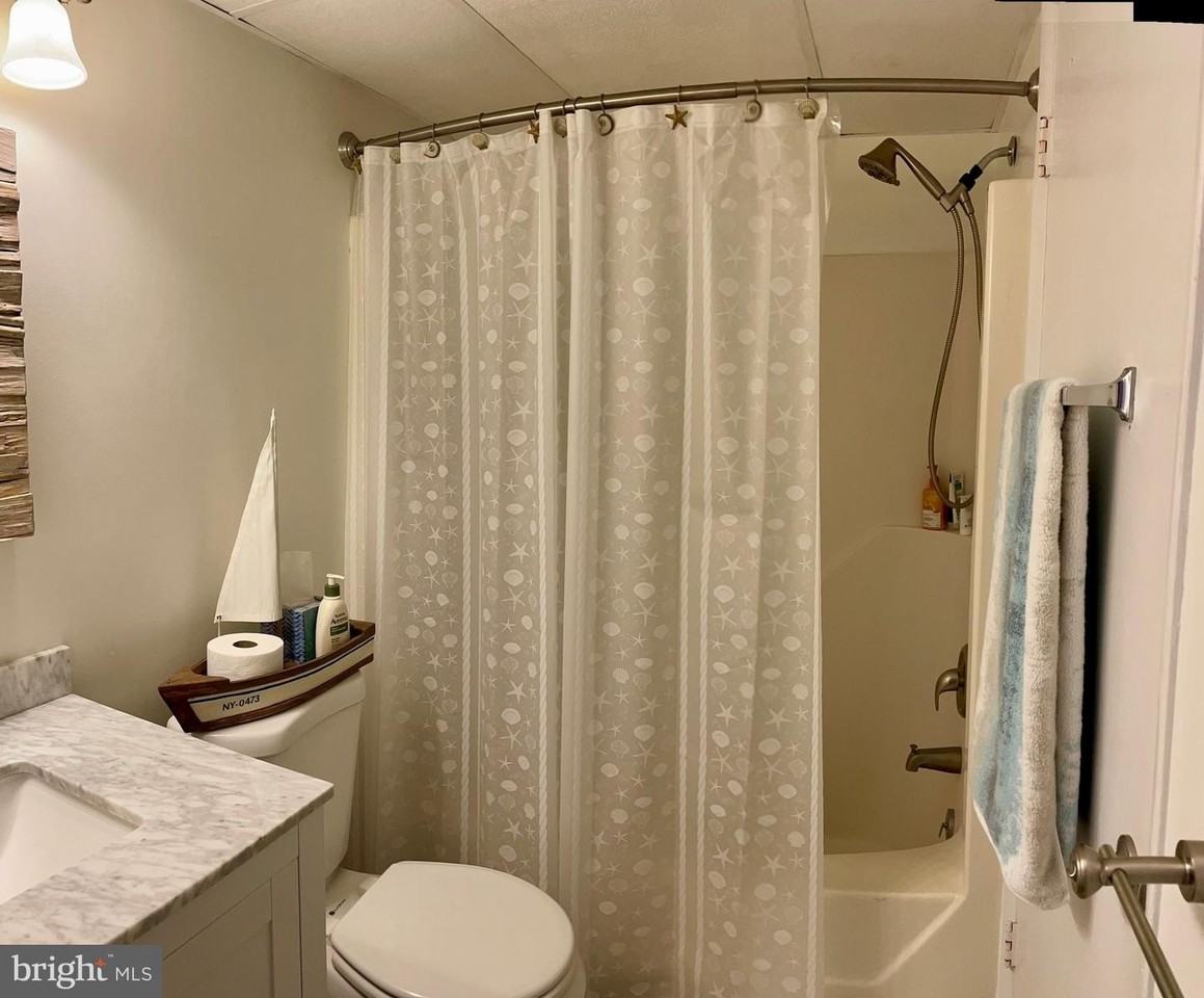 9 138th St - Photo 2 of 10