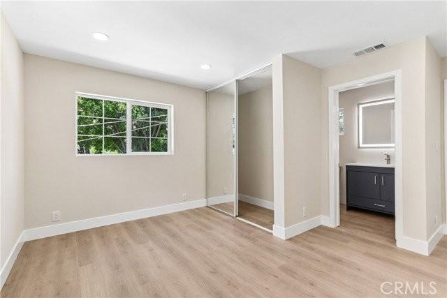 21233 Lopez St - Photo 5 of 8