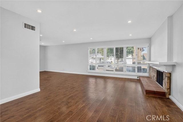 9624 Swinton Ave - Photo 3 of 8
