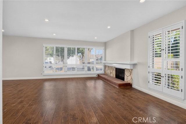 9624 Swinton Ave - Photo 4 of 8