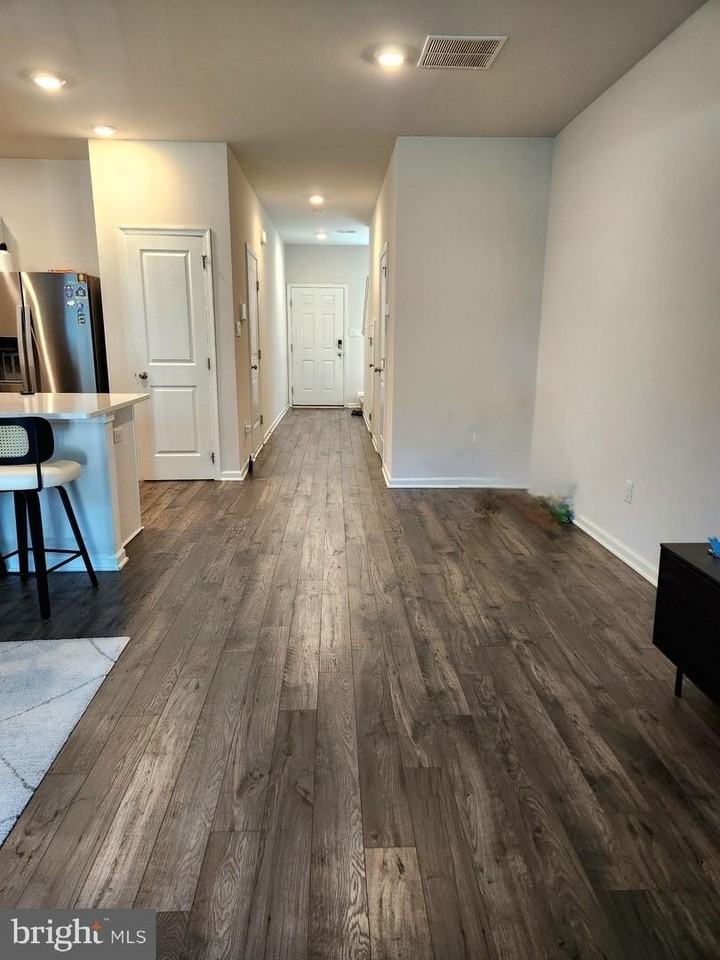 112 Sickler Ct - Photo 5 of 26