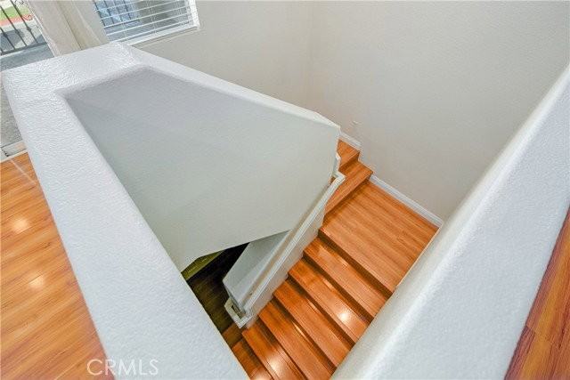600 E Walnut St - Photo 5 of 8