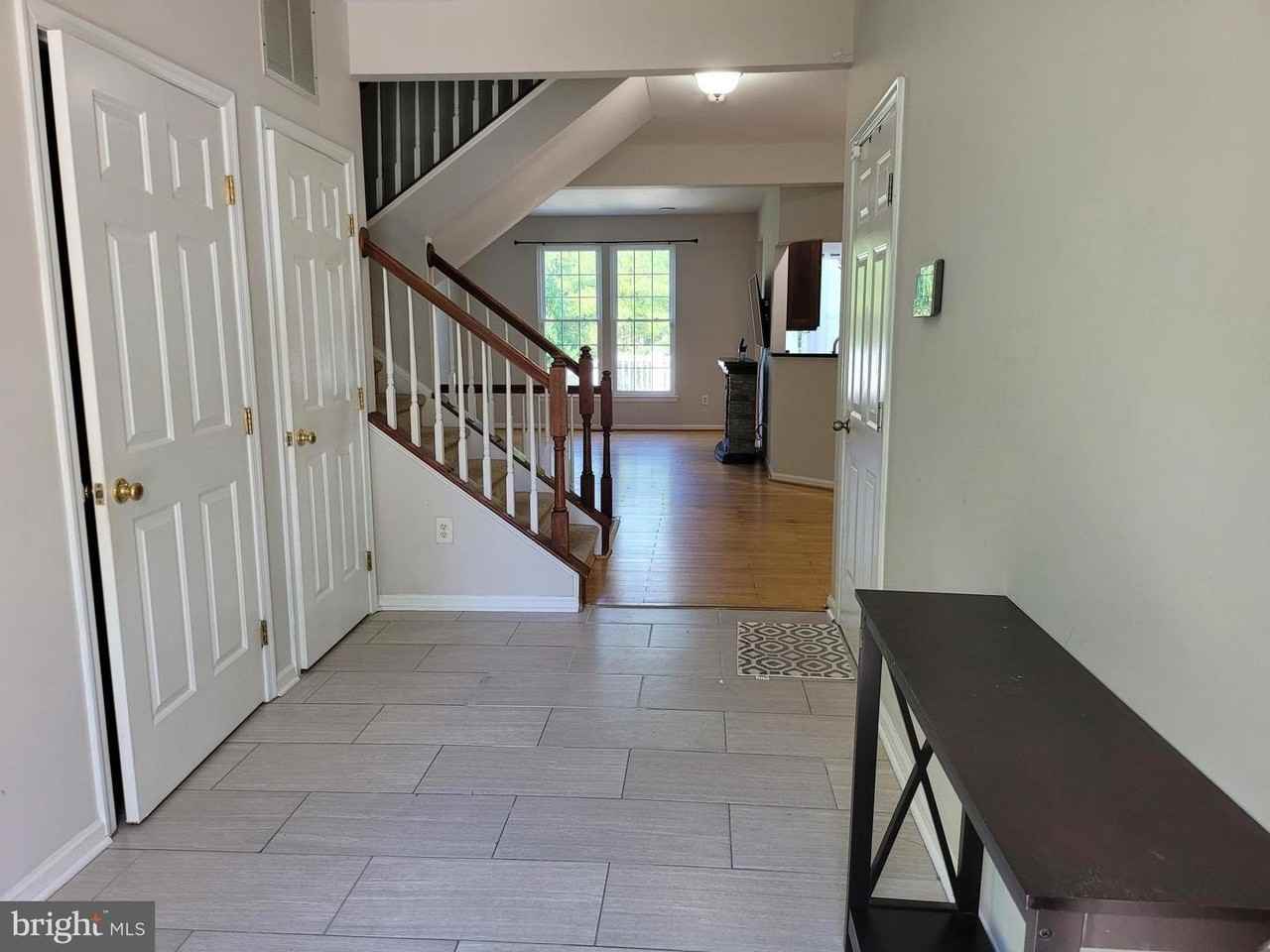 10 Bridle Ct - Photo 3 of 34