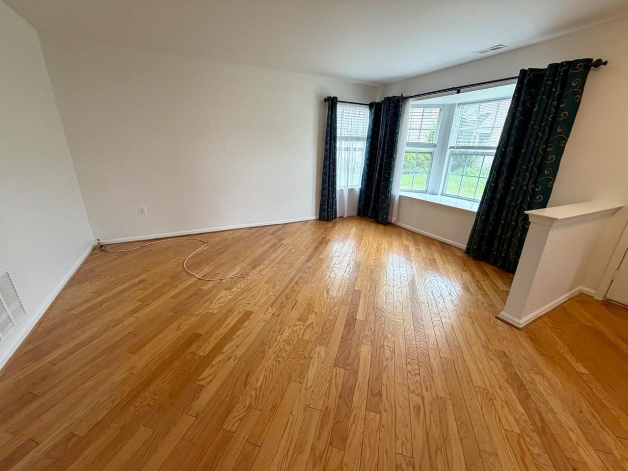 113 Broadleaf Pl - Photo 3 of 24