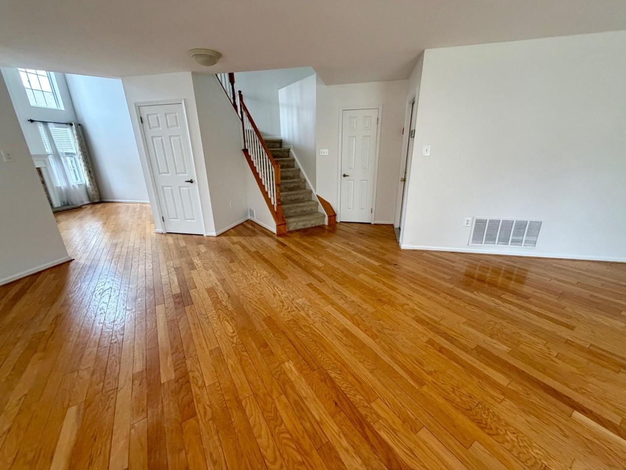 113 Broadleaf Pl - Photo 4 of 24