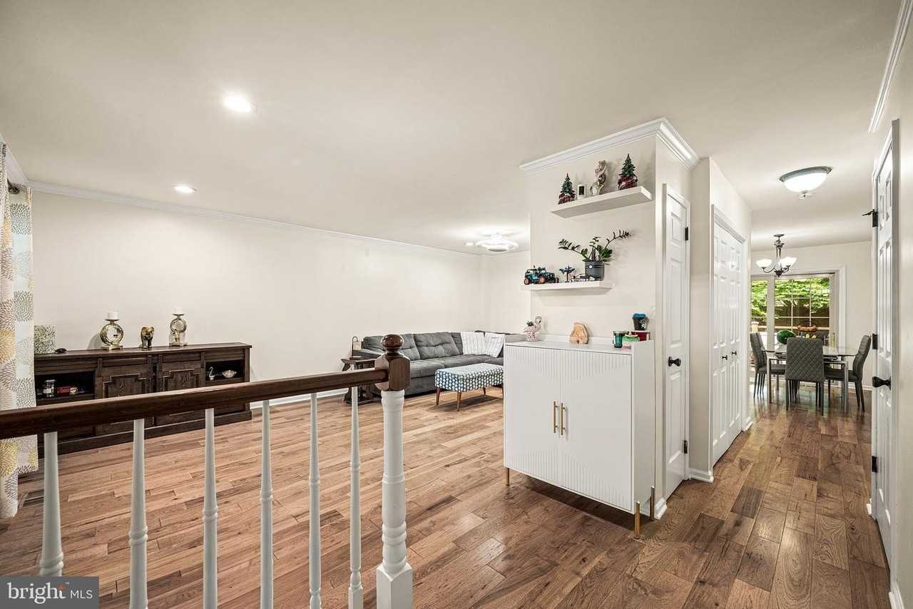 705 Shippen Dr - Photo 4 of 30