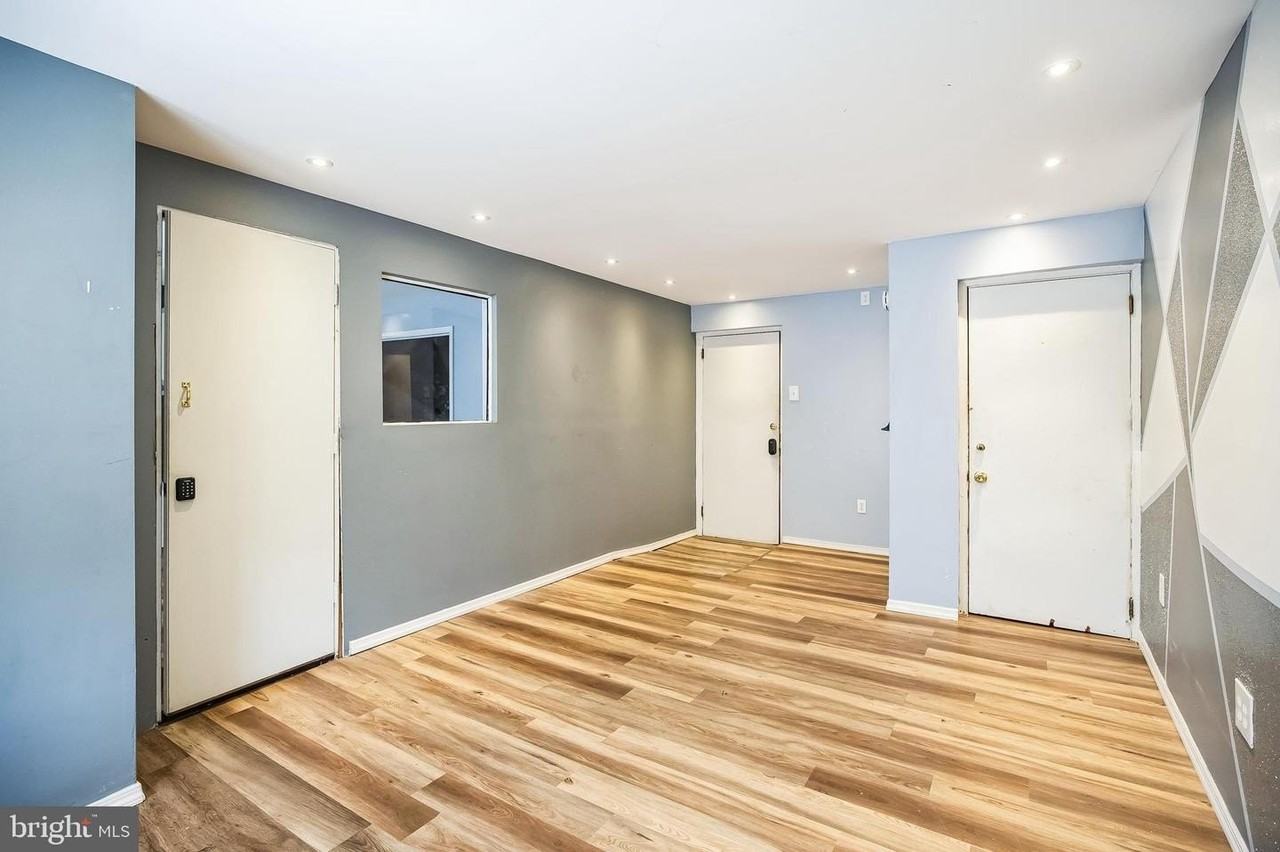 228 Long Ln - Photo 5 of 26