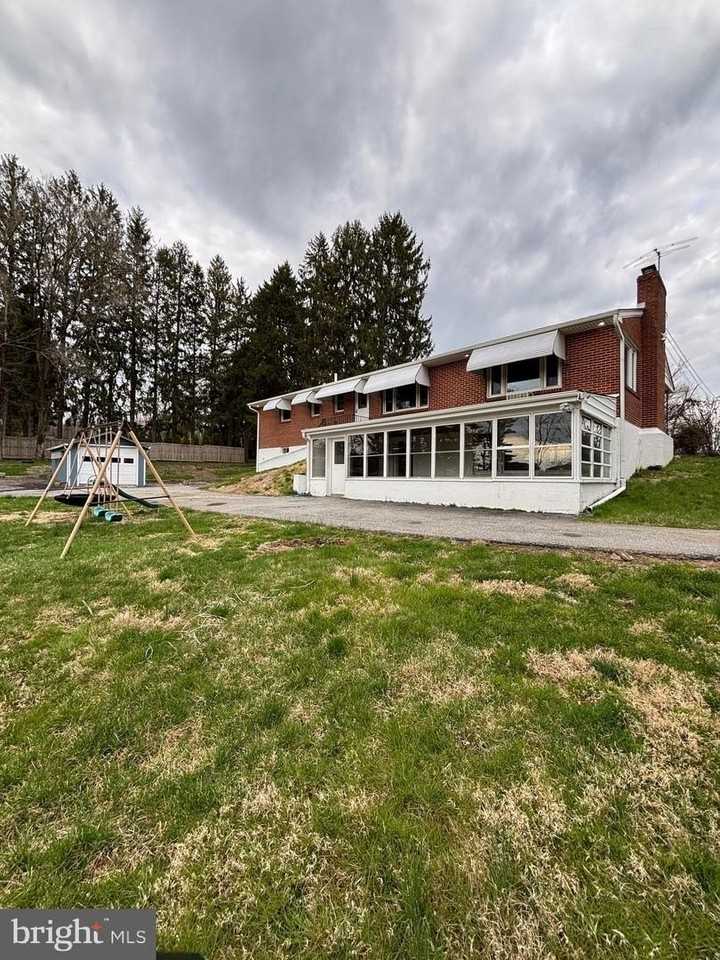 362 Conchester Rd - Photo 3 of 33