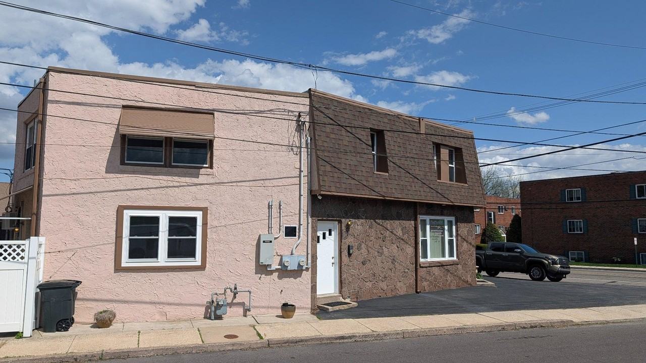 34 State Rd - Photo 3 of 21
