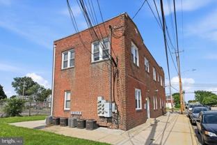 200 Wanamaker Ave - Photo 1 of 1