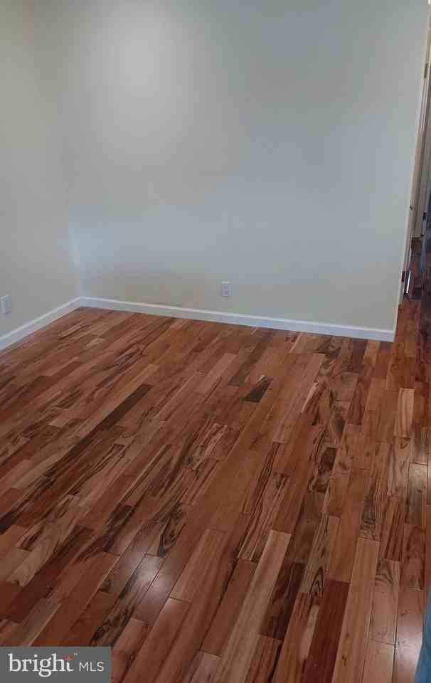 115 Saint Charles St - Photo 6 of 31