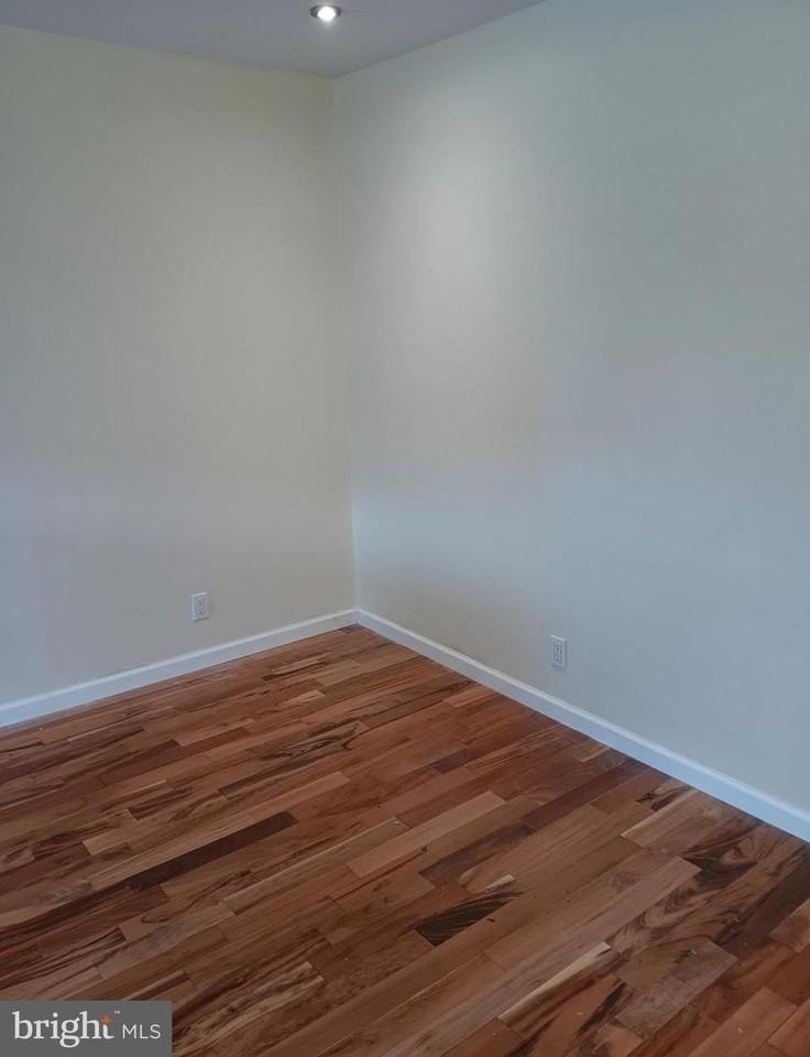 115 Saint Charles St - Photo 7 of 31