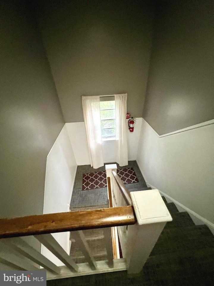 61 Llanfair Rd - Photo 2 of 23