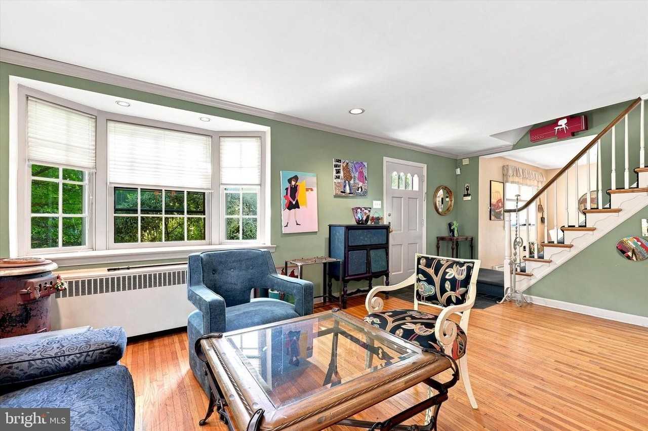 1511 Brookhaven Rd - Photo 2 of 25
