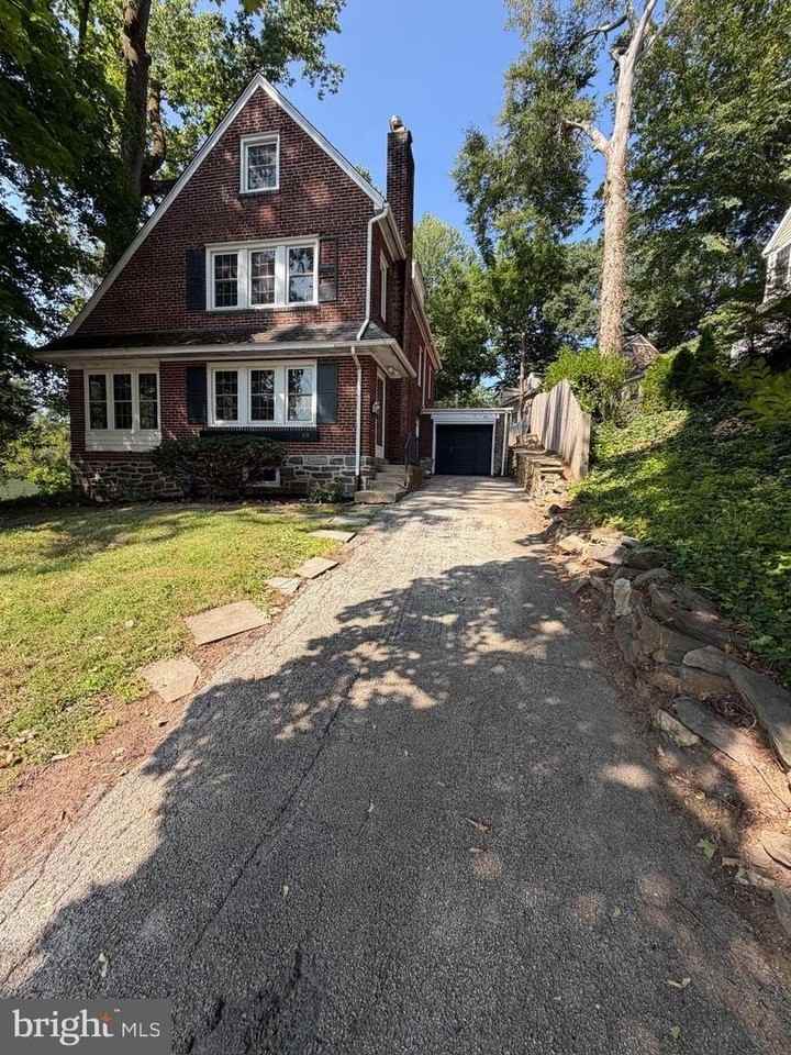 26 Rolling Rd - Photo 2 of 28