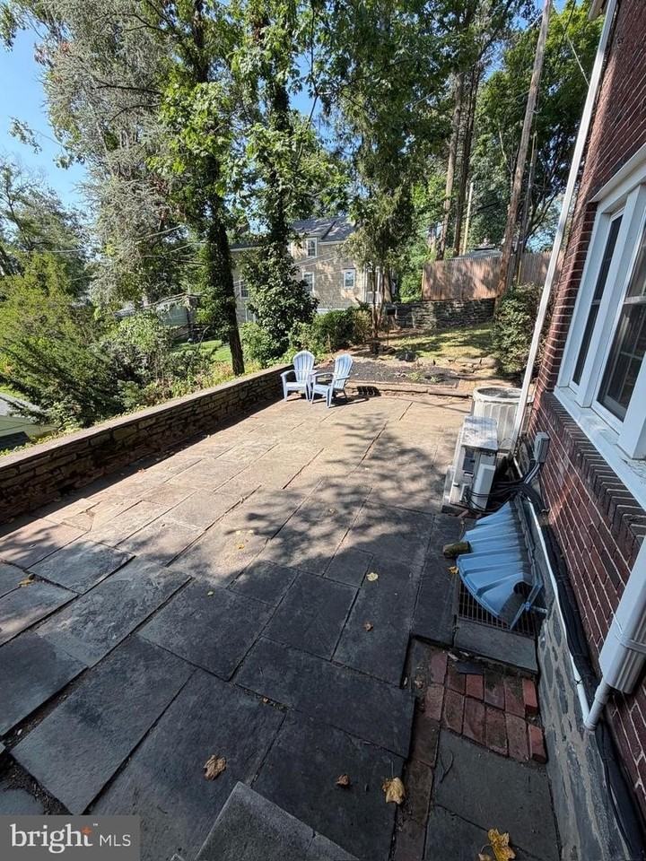 26 Rolling Rd - Photo 6 of 28
