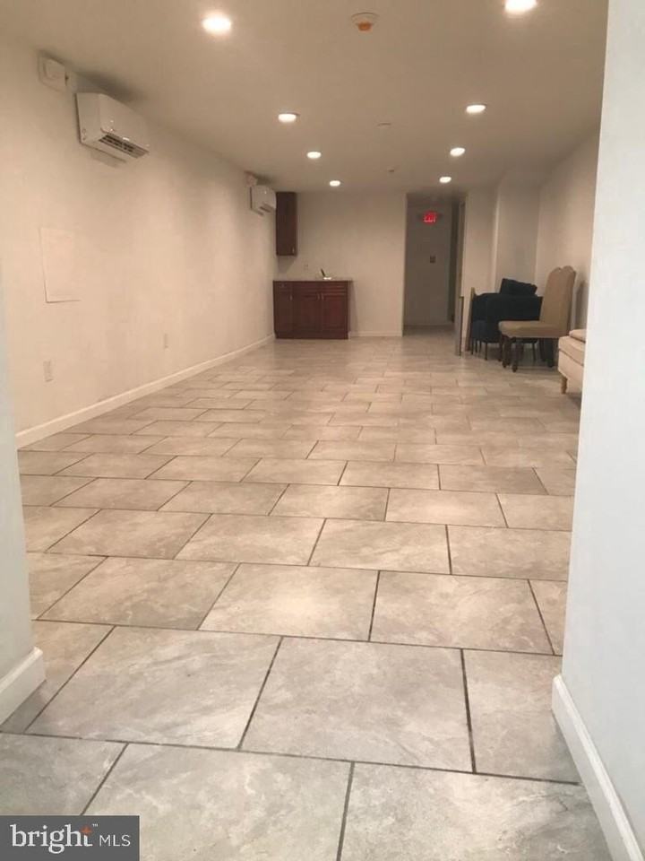 5923 N Broad St - Photo 2 of 17